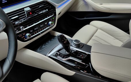 BMW 5 серия, 2021 год, 4 980 000 рублей, 31 фотография