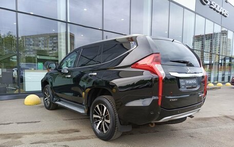 Mitsubishi Pajero Sport III рестайлинг, 2018 год, 3 073 000 рублей, 8 фотография