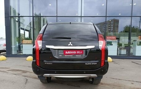 Mitsubishi Pajero Sport III рестайлинг, 2018 год, 3 073 000 рублей, 7 фотография