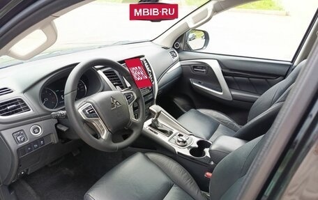 Mitsubishi Pajero Sport III рестайлинг, 2018 год, 3 073 000 рублей, 20 фотография