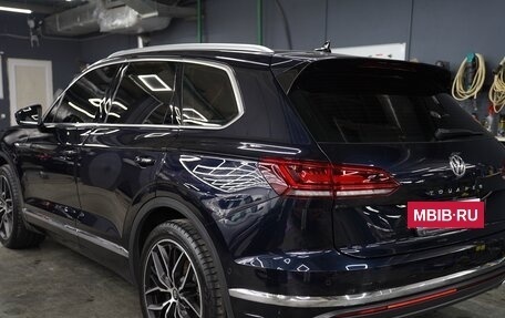 Volkswagen Touareg III, 2018 год, 6 500 000 рублей, 5 фотография