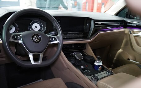 Volkswagen Touareg III, 2018 год, 6 500 000 рублей, 6 фотография