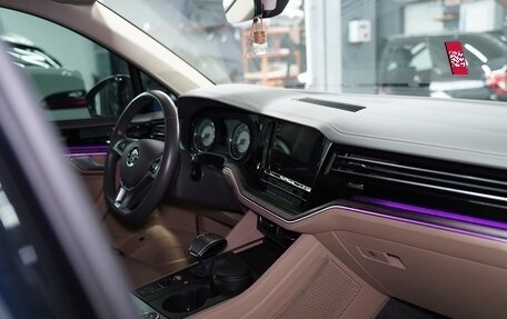 Volkswagen Touareg III, 2018 год, 6 500 000 рублей, 9 фотография