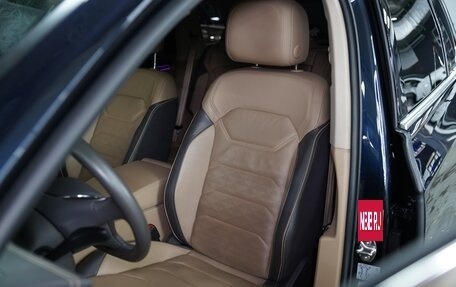 Volkswagen Touareg III, 2018 год, 6 500 000 рублей, 10 фотография