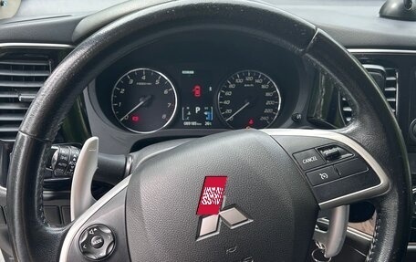 Mitsubishi Outlander III рестайлинг 3, 2014 год, 1 450 000 рублей, 6 фотография