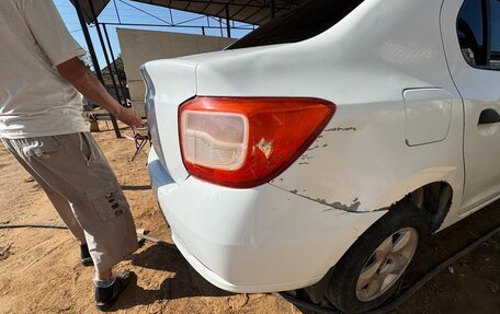 Renault Logan II, 2014 год, 250 000 рублей, 18 фотография