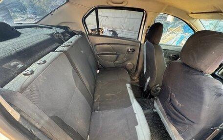 Renault Logan II, 2014 год, 250 000 рублей, 17 фотография
