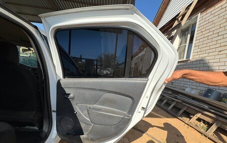 Renault Logan II, 2014 год, 250 000 рублей, 15 фотография