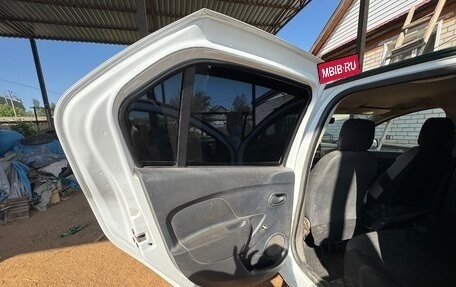 Renault Logan II, 2014 год, 250 000 рублей, 23 фотография