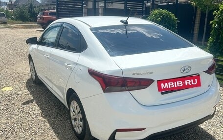 Hyundai Solaris II рестайлинг, 2018 год, 1 299 000 рублей, 2 фотография