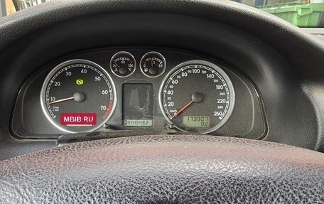 Volkswagen Passat B5+ рестайлинг, 2001 год, 620 000 рублей, 18 фотография