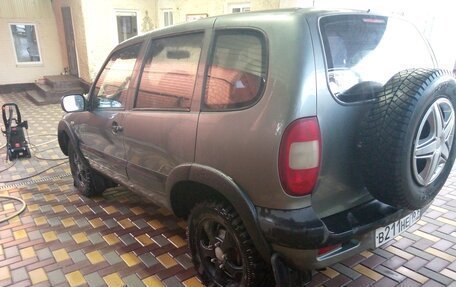 Chevrolet Niva I рестайлинг, 2005 год, 320 000 рублей, 2 фотография