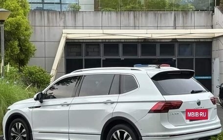 Volkswagen Tiguan II, 2021 год, 2 180 000 рублей, 4 фотография