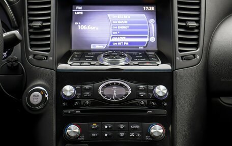Infiniti QX70, 2014 год, 2 417 000 рублей, 15 фотография