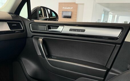Volkswagen Touareg III, 2015 год, 2 750 000 рублей, 22 фотография