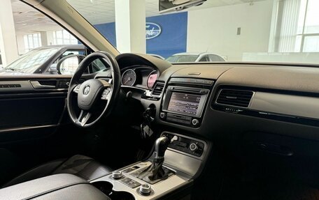 Volkswagen Touareg III, 2015 год, 2 750 000 рублей, 24 фотография