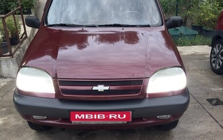 Chevrolet Niva I рестайлинг, 2004 год, 440 000 рублей, 1 фотография