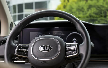 KIA Carnival, 2021 год, 3 520 000 рублей, 9 фотография