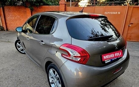 Peugeot 208 II, 2012 год, 795 000 рублей, 3 фотография