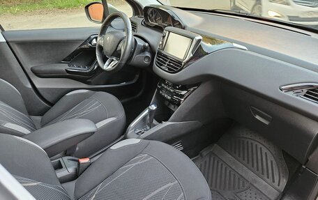 Peugeot 208 II, 2012 год, 795 000 рублей, 23 фотография