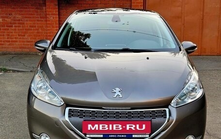 Peugeot 208 II, 2012 год, 795 000 рублей, 8 фотография