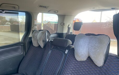 Toyota Noah III, 2015 год, 1 620 000 рублей, 4 фотография