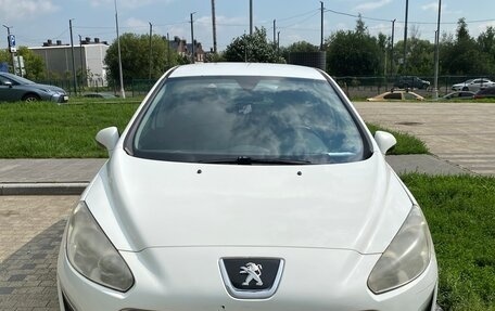 Peugeot 308 II, 2011 год, 550 000 рублей, 2 фотография