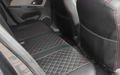 Chevrolet Cruze II, 2010 год, 600 000 рублей, 10 фотография