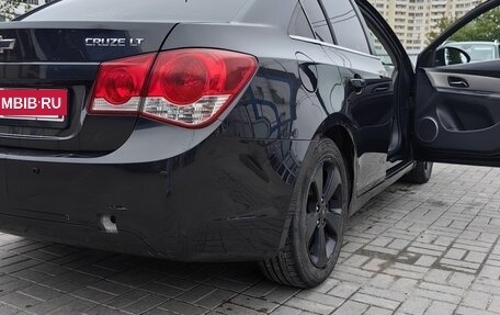 Chevrolet Cruze II, 2010 год, 600 000 рублей, 5 фотография