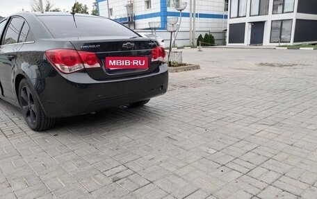 Chevrolet Cruze II, 2010 год, 600 000 рублей, 4 фотография