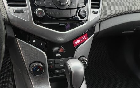 Chevrolet Cruze II, 2010 год, 600 000 рублей, 9 фотография