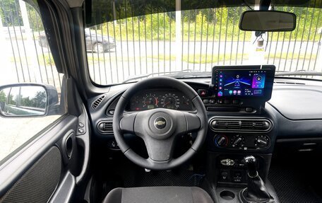 Chevrolet Niva I рестайлинг, 2015 год, 689 000 рублей, 11 фотография