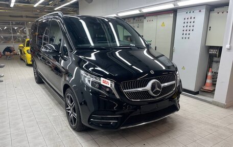 Mercedes-Benz V-Класс, 2022 год, 9 900 000 рублей, 2 фотография
