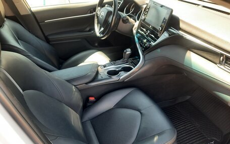 Toyota Camry, 2021 год, 3 490 000 рублей, 7 фотография