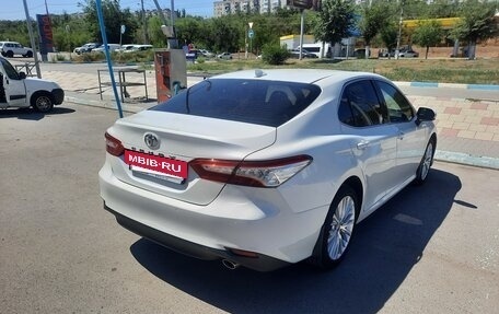 Toyota Camry, 2021 год, 3 490 000 рублей, 3 фотография