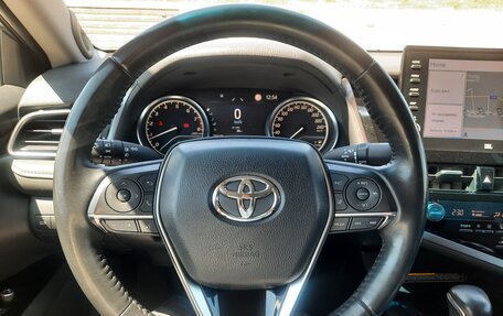 Toyota Camry, 2021 год, 3 490 000 рублей, 15 фотография