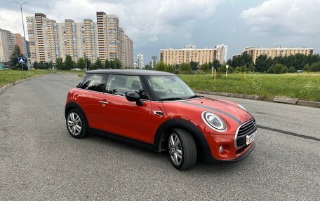 MINI Hatch, 2019 год, 1 990 000 рублей, 4 фотография
