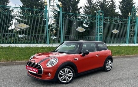 MINI Hatch, 2019 год, 1 990 000 рублей, 5 фотография