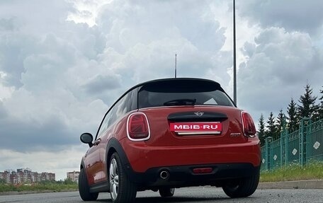 MINI Hatch, 2019 год, 1 990 000 рублей, 6 фотография