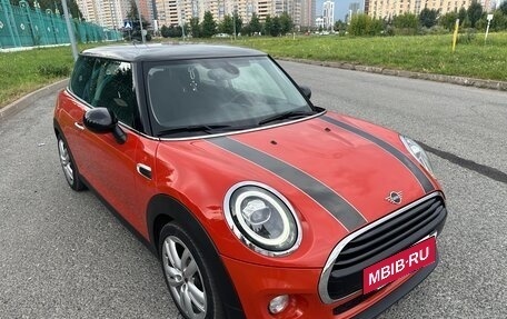 MINI Hatch, 2019 год, 1 990 000 рублей, 12 фотография
