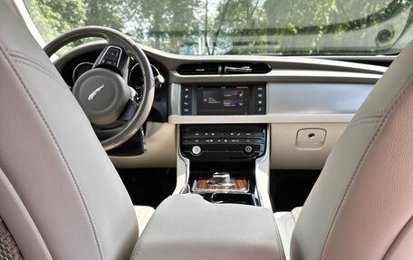 Jaguar XF II, 2016 год, 2 450 000 рублей, 17 фотография