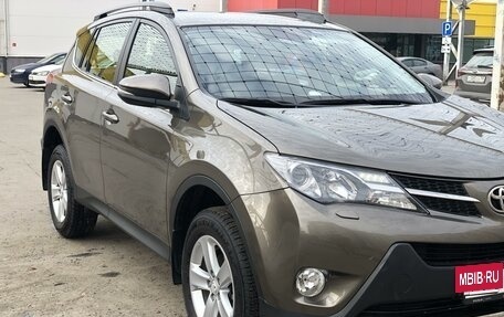 Toyota RAV4, 2013 год, 2 420 000 рублей, 5 фотография