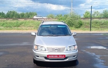 Toyota Ipsum II, 1998 год, 575 000 рублей, 1 фотография