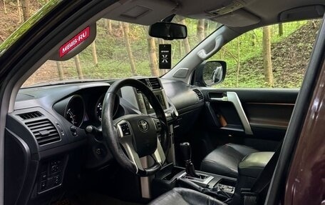 Toyota Land Cruiser Prado 150 рестайлинг 2, 2011 год, 1 820 000 рублей, 3 фотография