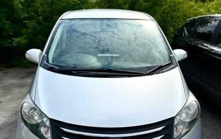 Honda Freed I, 2009 год, 890 000 рублей, 4 фотография