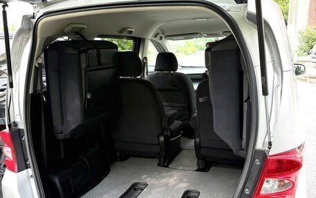 Honda Freed I, 2009 год, 890 000 рублей, 6 фотография