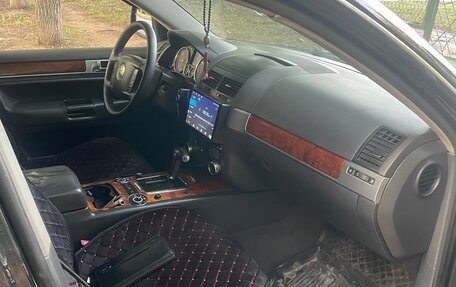 Volkswagen Touareg III, 2005 год, 600 000 рублей, 8 фотография