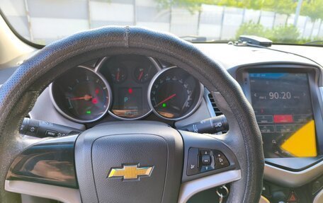 Chevrolet Cruze II, 2010 год, 795 000 рублей, 8 фотография