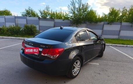 Chevrolet Cruze II, 2010 год, 795 000 рублей, 12 фотография