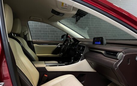 Lexus RX IV рестайлинг, 2018 год, 3 900 000 рублей, 14 фотография